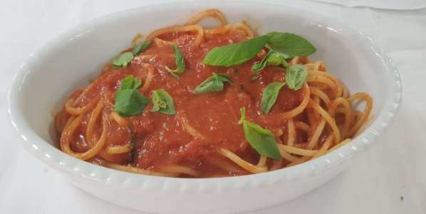 Spaghetti with Tomatoes and Basil